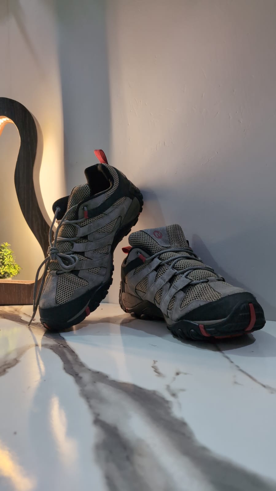 Pre-Loved Merrell Air Cugan Moss Hiking Shoes image 3