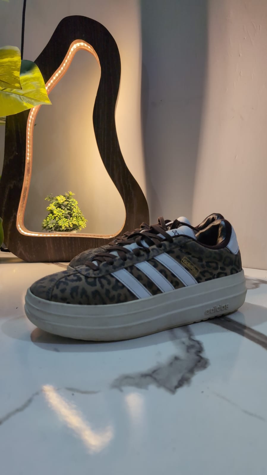Addidas Leopard image 2