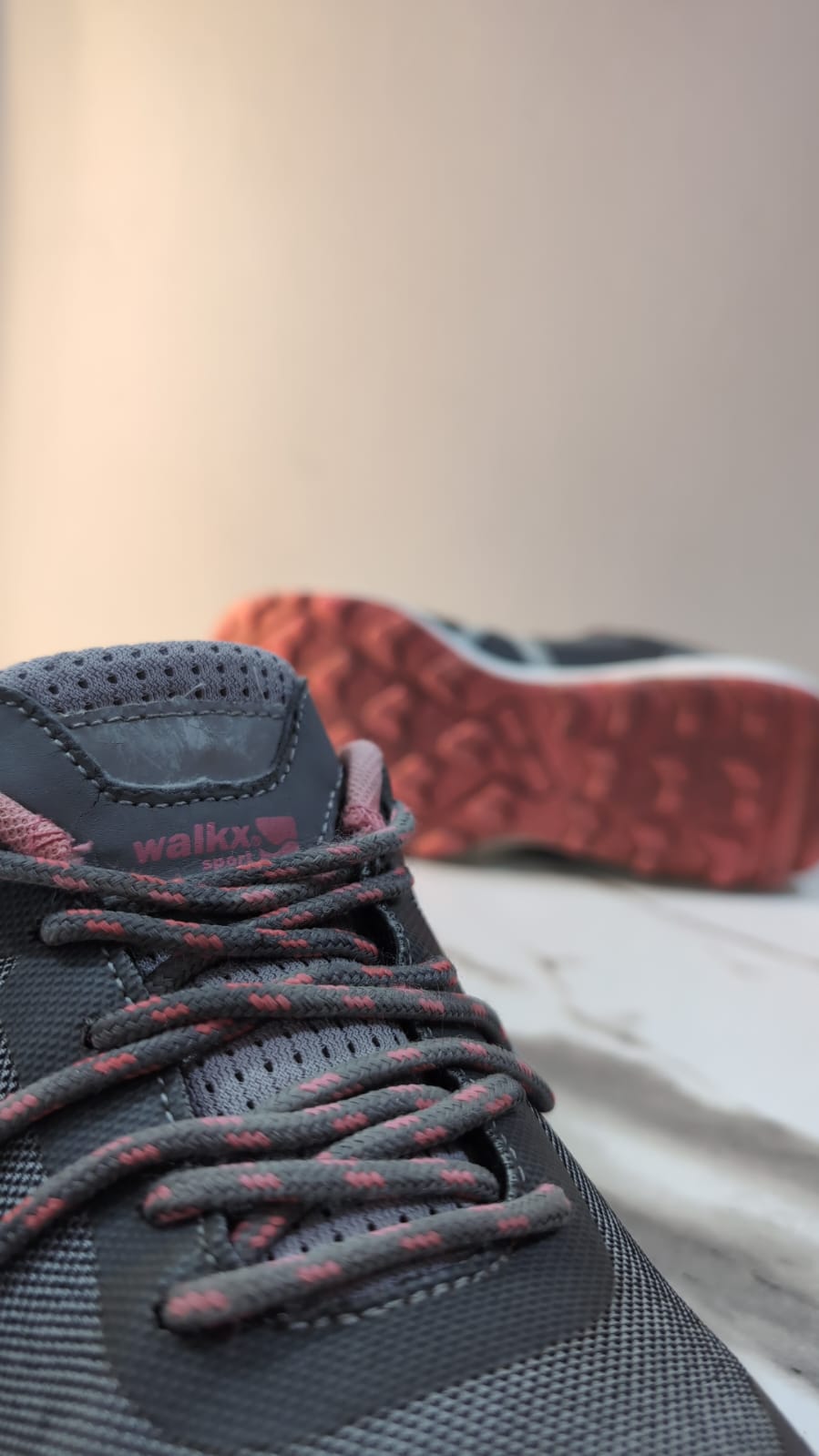 walkX-grey